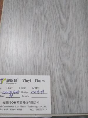 Klik Kunci Wpc Lantai Vinyl Ture Glueless Coordinated Lin / OEM